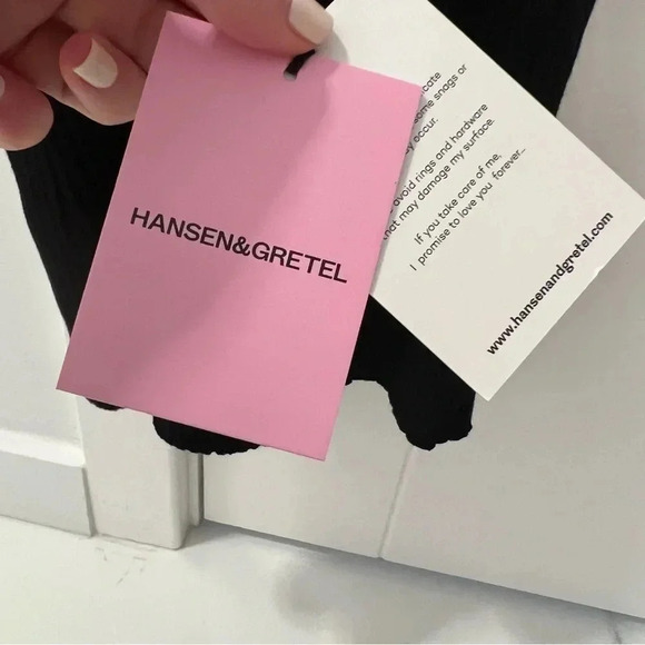 Hansen + Gretel Top in Black- Size S; Brand New with Tags - Picture 9 of 13
